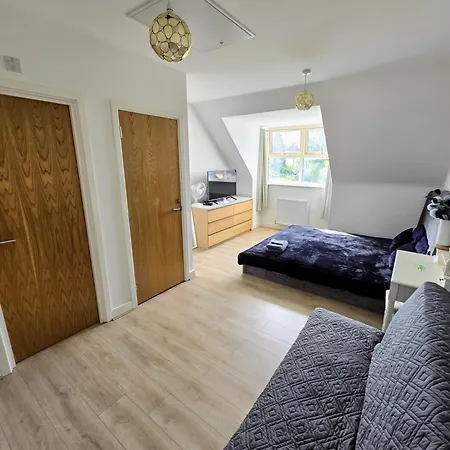 Saints - Netflix - Wifi Homestay szállás *