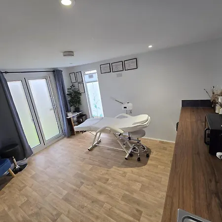 Homestay szállás Saints - Netflix - Wifi *